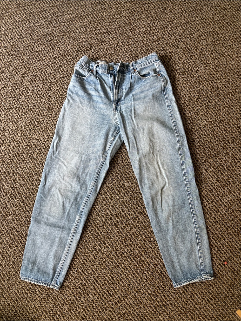 Old Navy Women's Light Wash Barrel Jeans